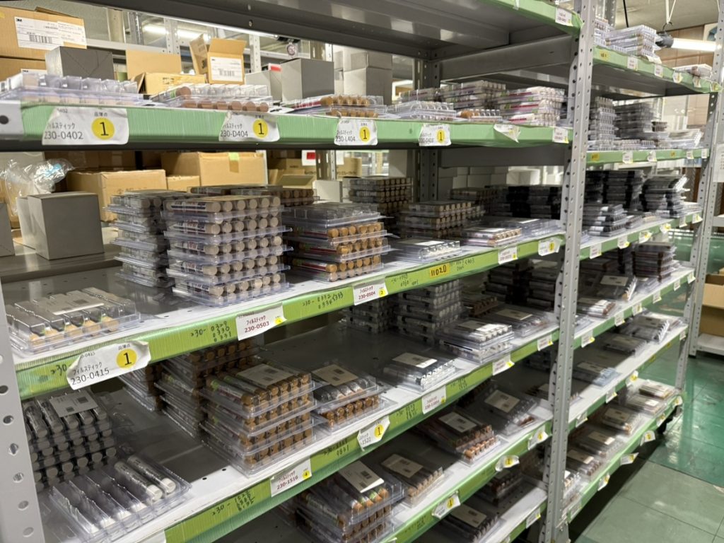 キャンディルデザイン鷺沼物流センター倉庫内フィルスティック