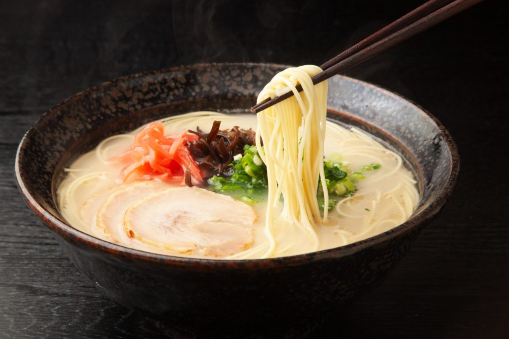 博多　豚骨ラーメン