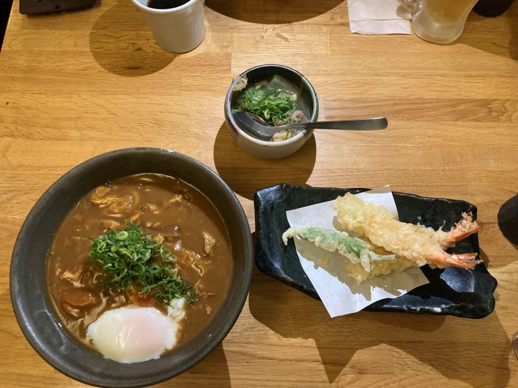 うどん およべの「カレーうどん」