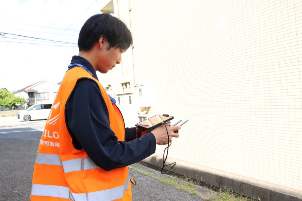 バーンリペア　ドローンで屋根の写真
