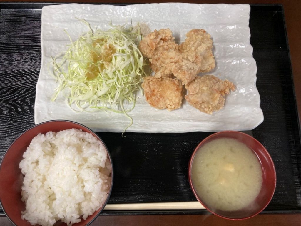 定食屋　味民「からあげ定食」