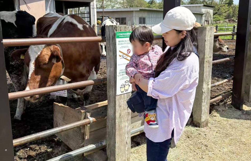 キャンディルパートナーズ 育休から復職した従業員とお子さん
